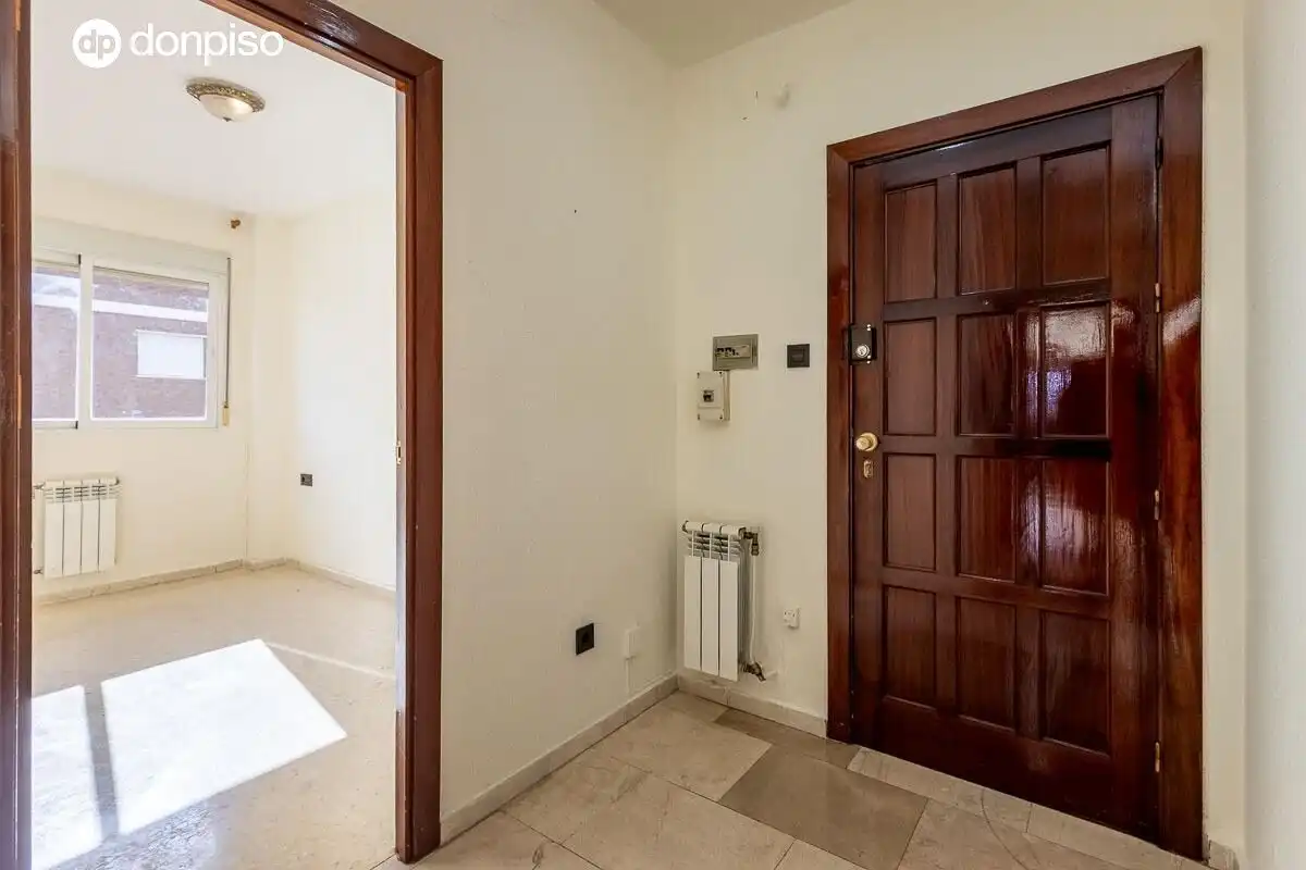 Flat for sale in Granada  with Air Conditioner, Heating and Terrace