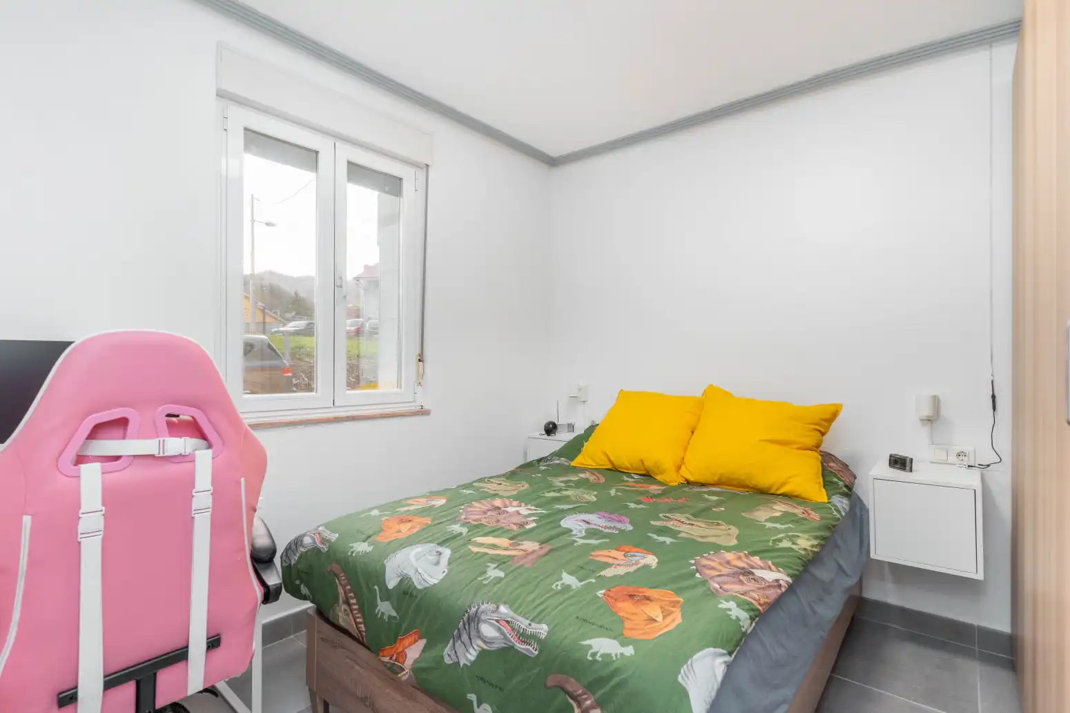 Schlafzimmer von Einfamilien-Reihenhaus zum Verkauf in Mieres (Asturias) mit Heizung, Terrasse und Abstellraum