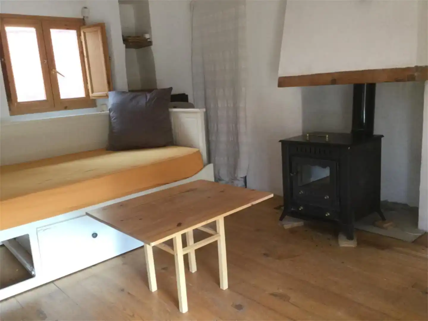 Wohnzimmer von Wohnungen zur Miete in Moratalla mit Privatgarten, Parkett und Möbliert