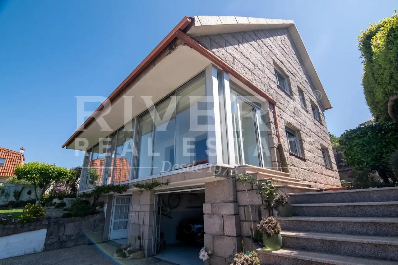Vista exterior de Casa o chalet en venta en Redondela con Calefacción y Jardín privado