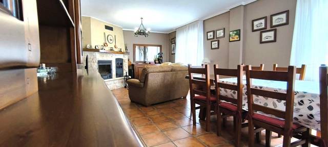 Casa-chalet en Venta en Clavijo