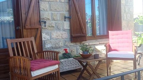 Amplia vivienda con jardín privado de 250 m en Luceni Zaragoza