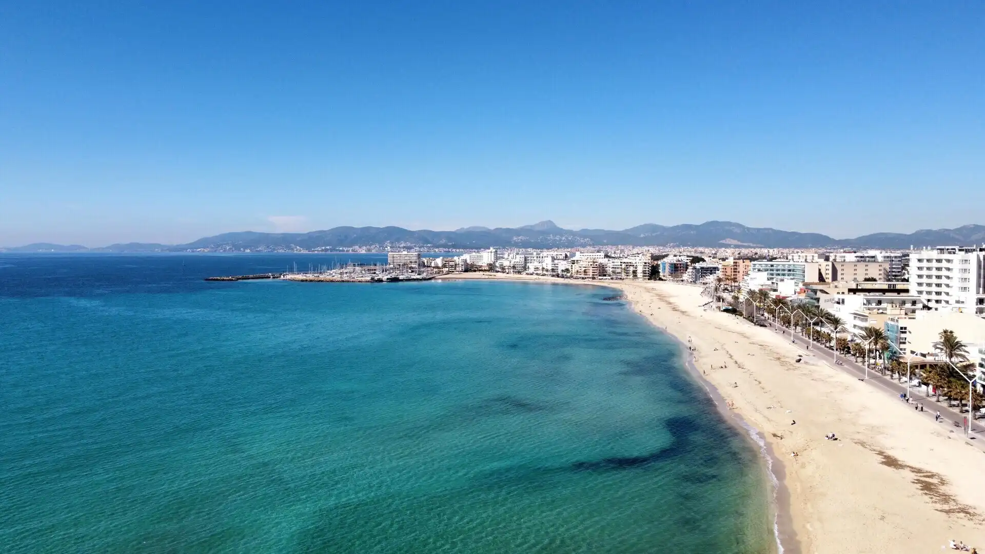 Außenansicht von Wohnungen zum Verkauf in  Palma de Mallorca mit Klimaanlage, Terrasse und Balkon