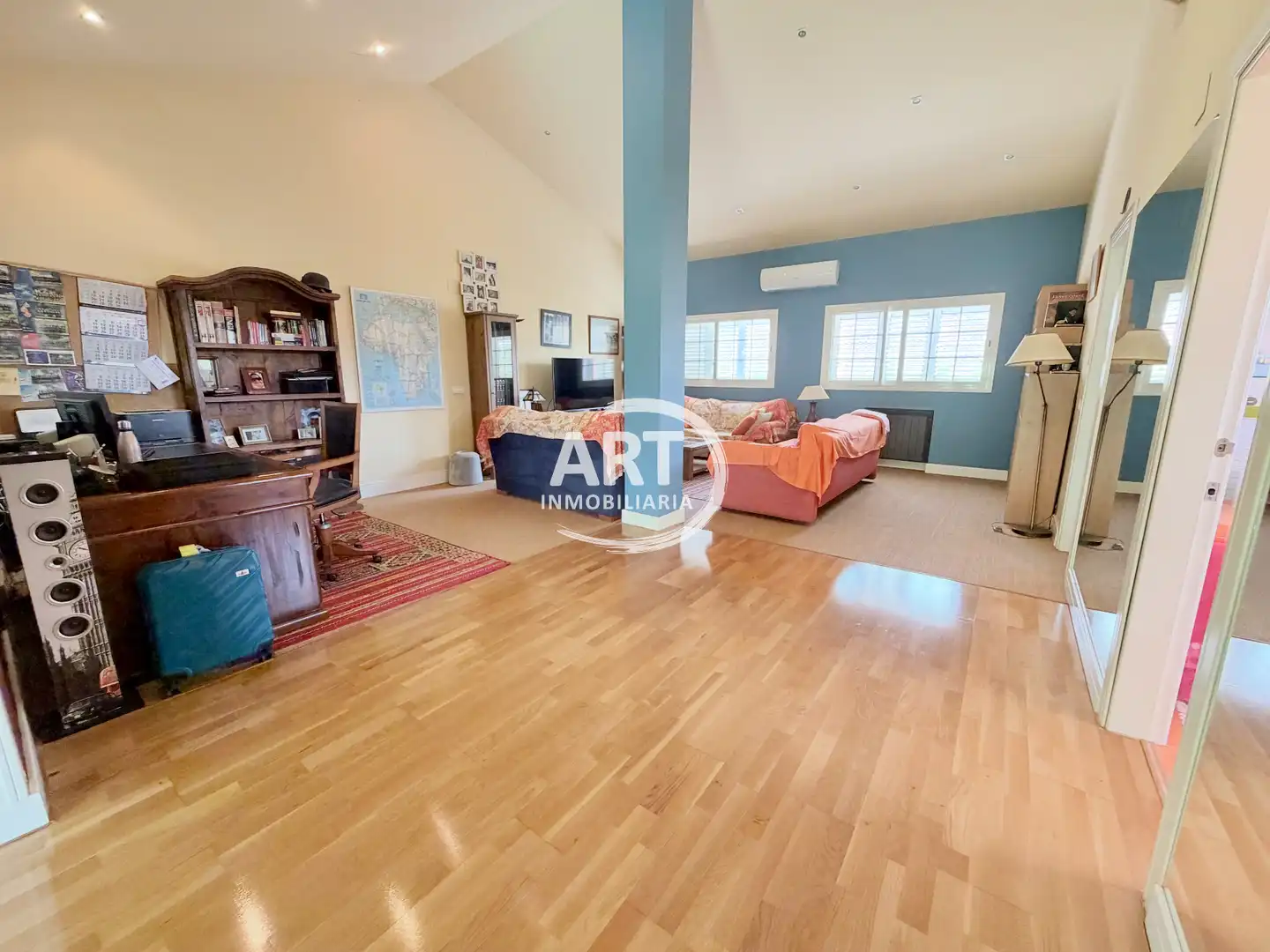 Sala d'estar de Casa o xalet en venda en San Antonio de Benagéber amb Aire condicionat, Calefacció i Jardí privat