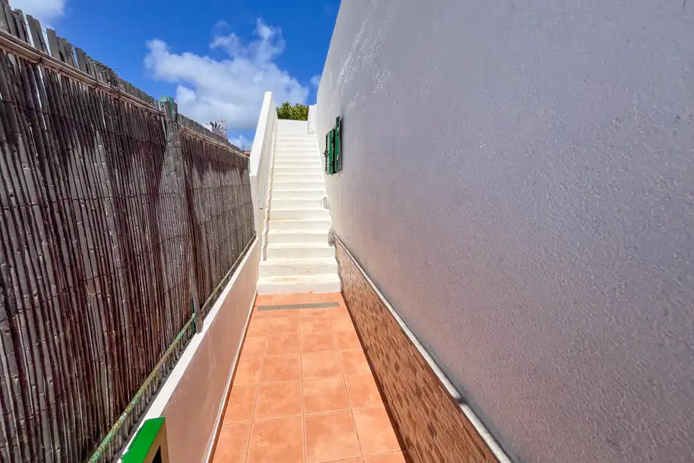 Vista exterior de Casa o xalet en venda en San Sebastián de la Gomera amb Terrassa i Moblat