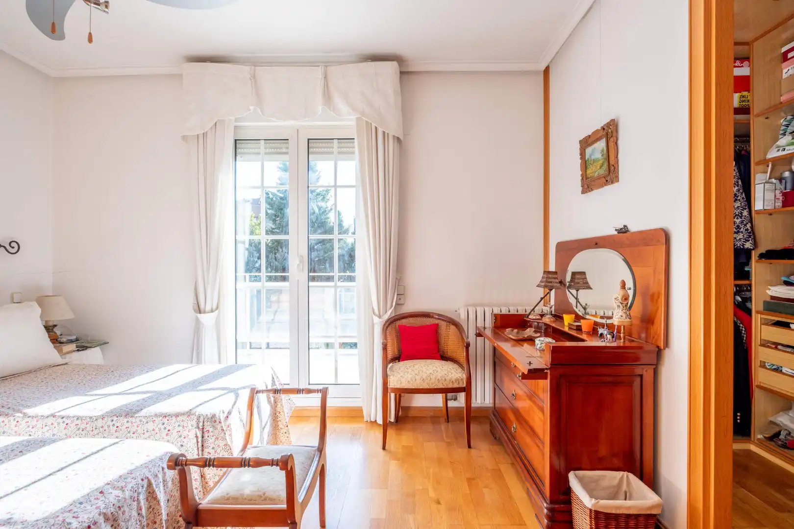 Bedroom of Detached homes for sale in Zaragoza  with Air Conditioner, Heating and Community pool