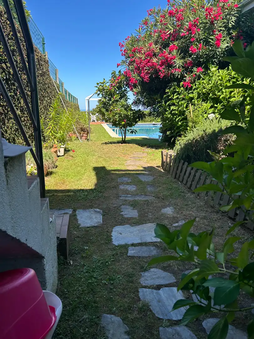Jardín de Casa o chalet en venta en Vigo  con Calefacción, Jardín privado y Parquet