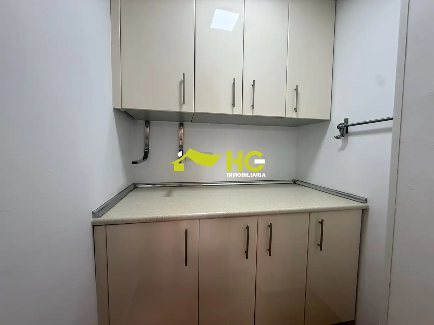 Cuina de Dúplex de lloguer en Villaviciosa de Odón amb Calefacció i Moblat