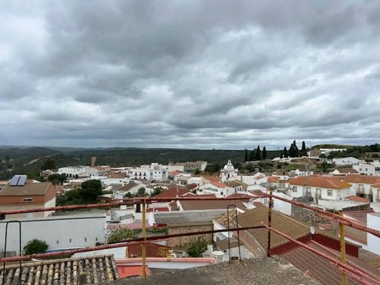 Vista exterior de Edifici en venda en Aznalcóllar