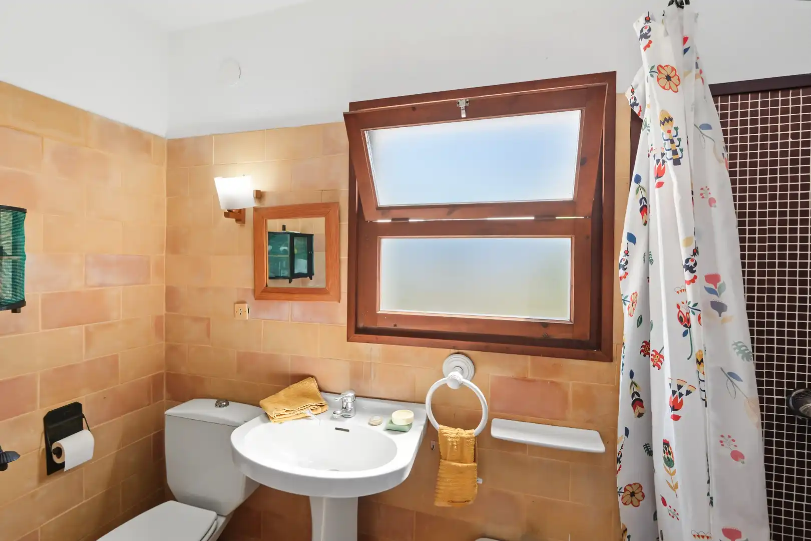Baño de Casa o chalet en venta en L'Escala con Jardín privado, Terraza y Trastero
