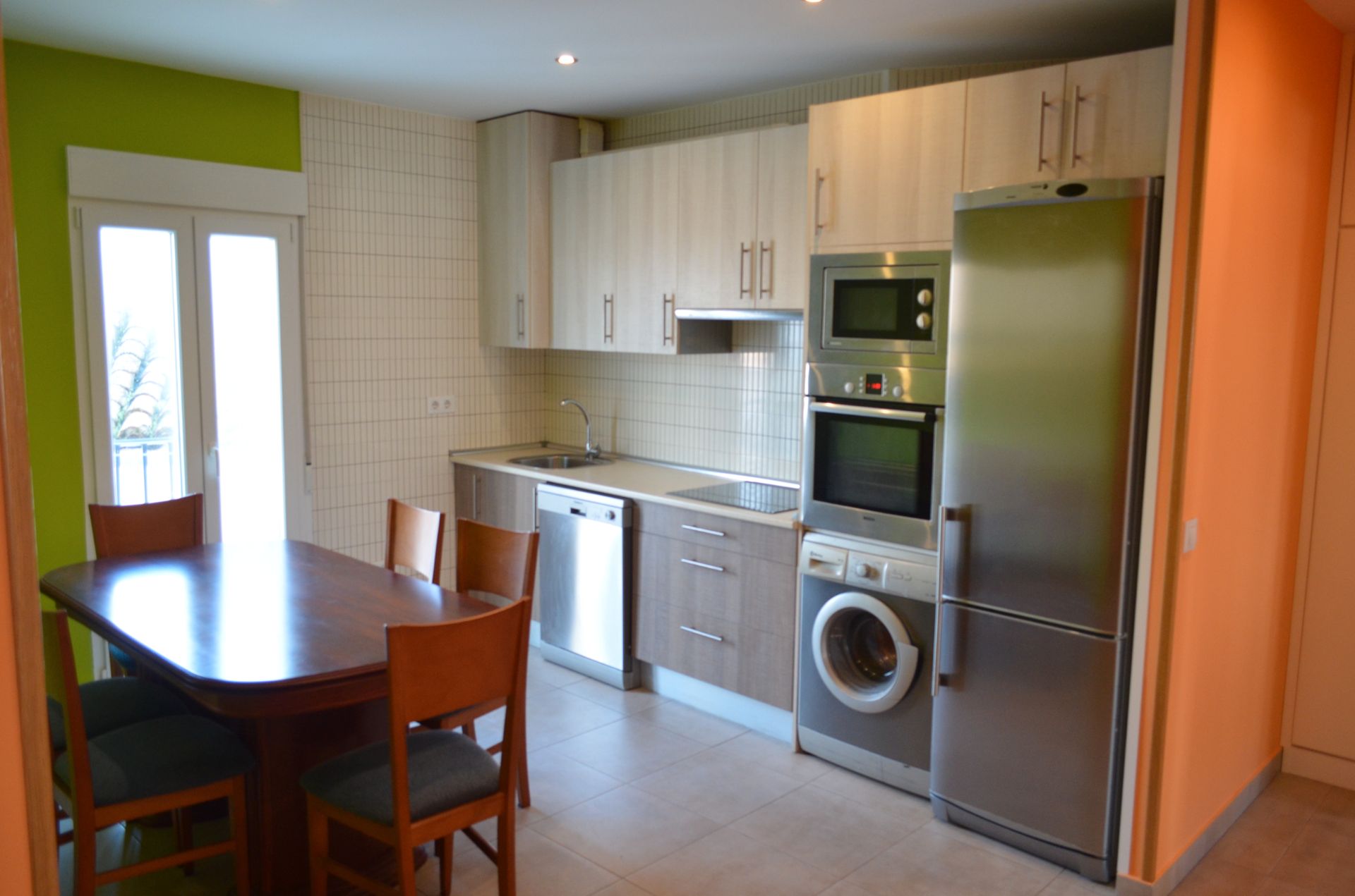 Flat to rent in Calle Cabezabellosa, 4, Miralvalle - Av. Virgen del Puerto - La Data