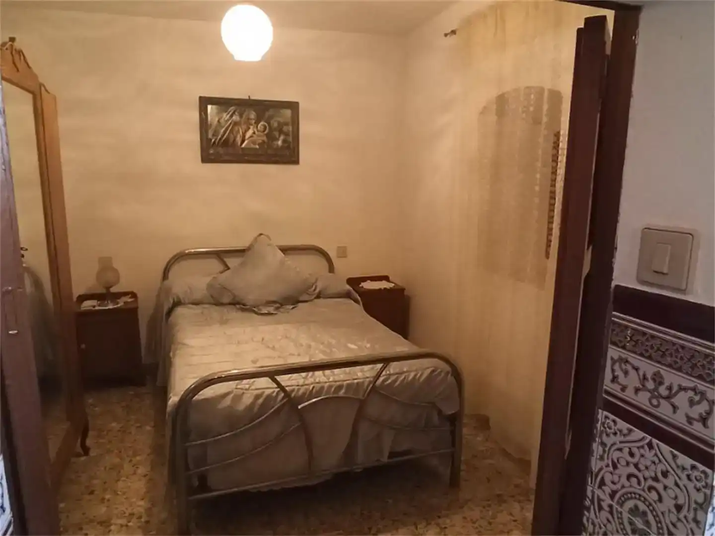 Dormitori de Casa adosada en venda en Almoharín amb Moblat i Balcó