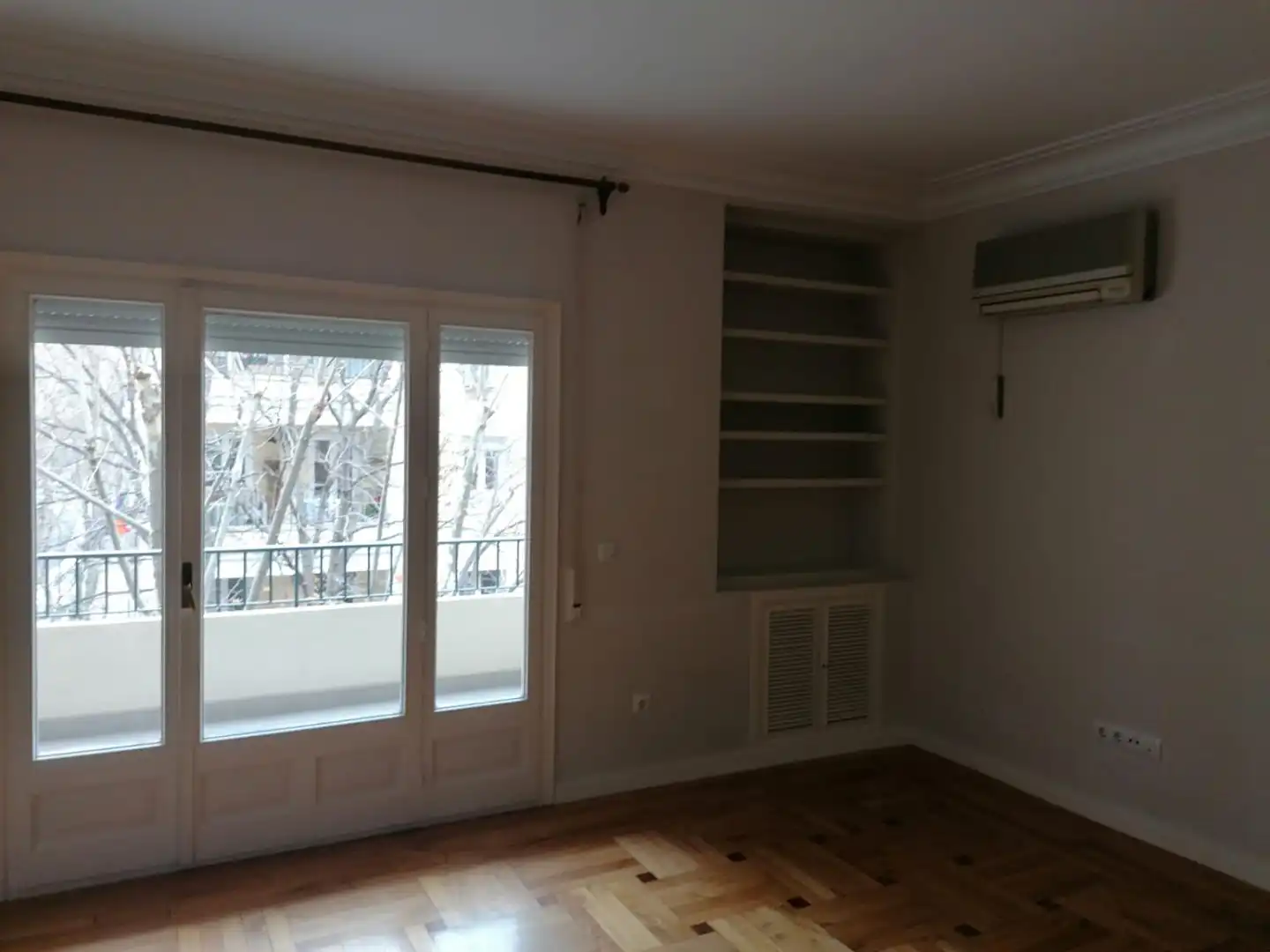 Habitación de Piso de alquiler en Madrid con Aire acondicionado, Calefacción y Parquet