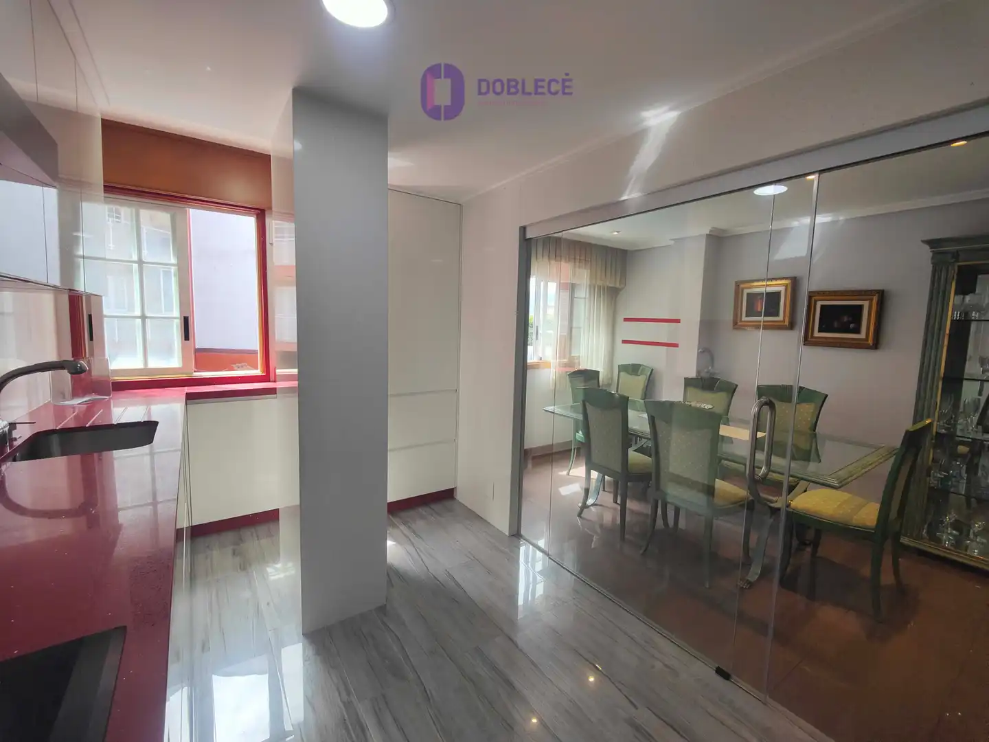 Casa adosada en venta en Nigrán con Calefacción, Jardín privado y Parquet