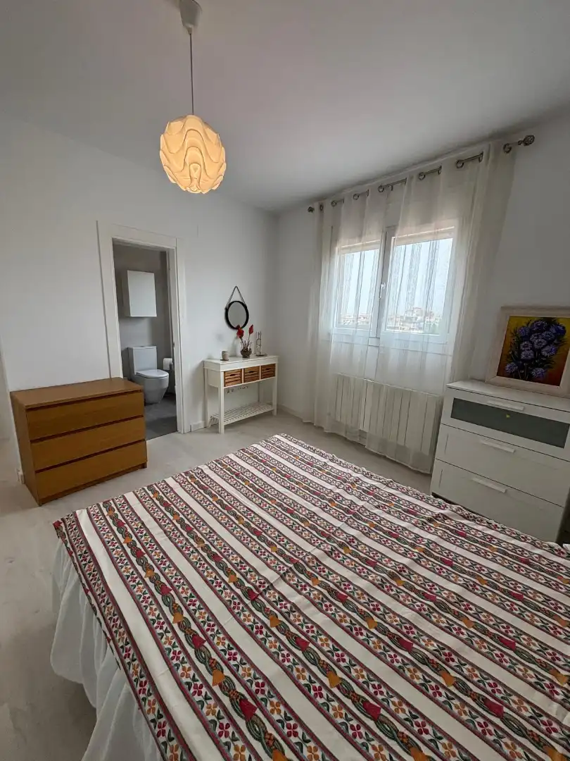 Bedroom of Flat for rent in Granada  with Air Conditioner, Heating and Terrace
