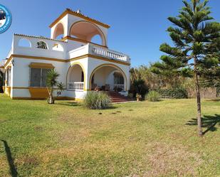 Garden of House or chalet for sale in Chipiona  with Air Conditioner, Private garden and Parquet flooring