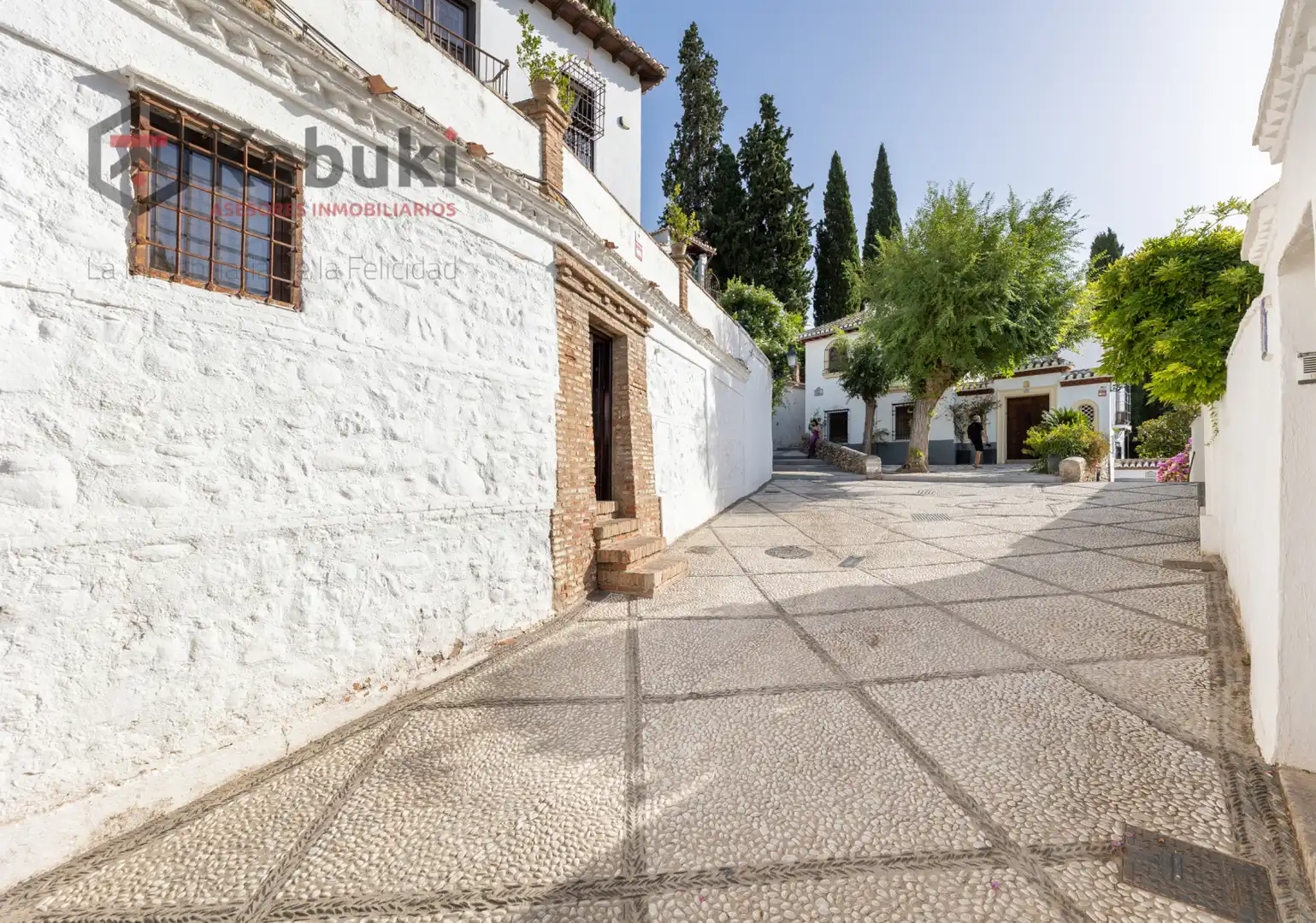Außenansicht von Wohnung zur Miete in Granada mit Abstellraum und Möbliert