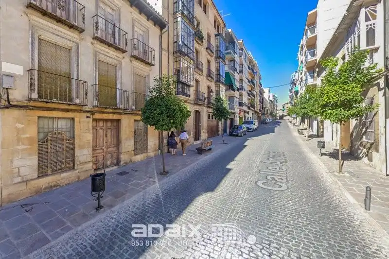 Vista exterior de Casa o xalet en venda en Úbeda amb Terrassa, Traster i Balcó