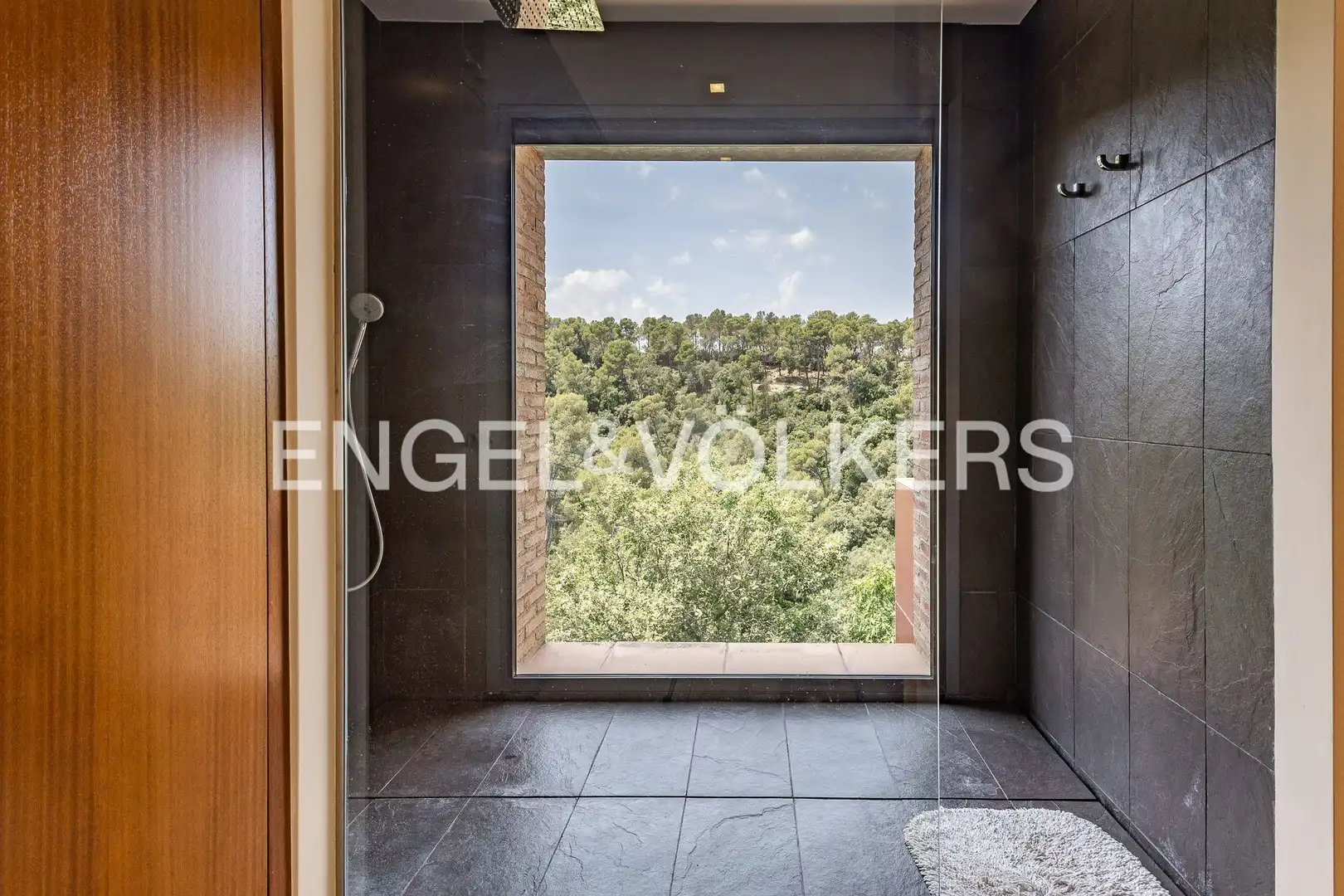 Terrassa de Casa adosada en venda en Sant Cugat del Vallès amb Calefacció, Jardí privat i Parquet