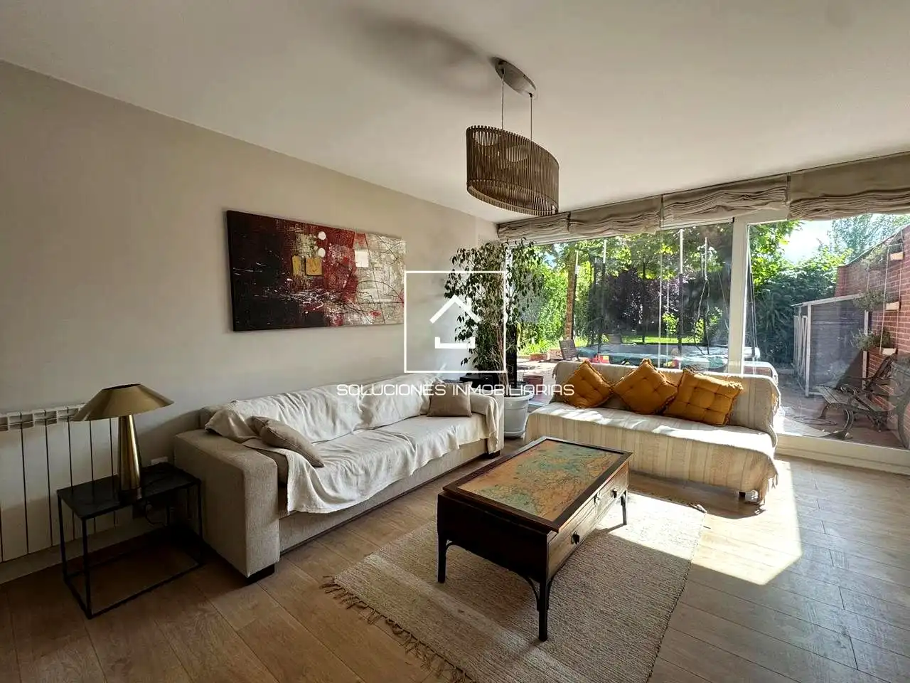 Sala de estar de Casa o chalet en venta en Rivas-Vaciamadrid con Aire acondicionado, Jardín privado y Terraza
