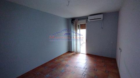 Foto 5 de Casa adosada en venda a Calle Solana, 21, Cambil, Jaén