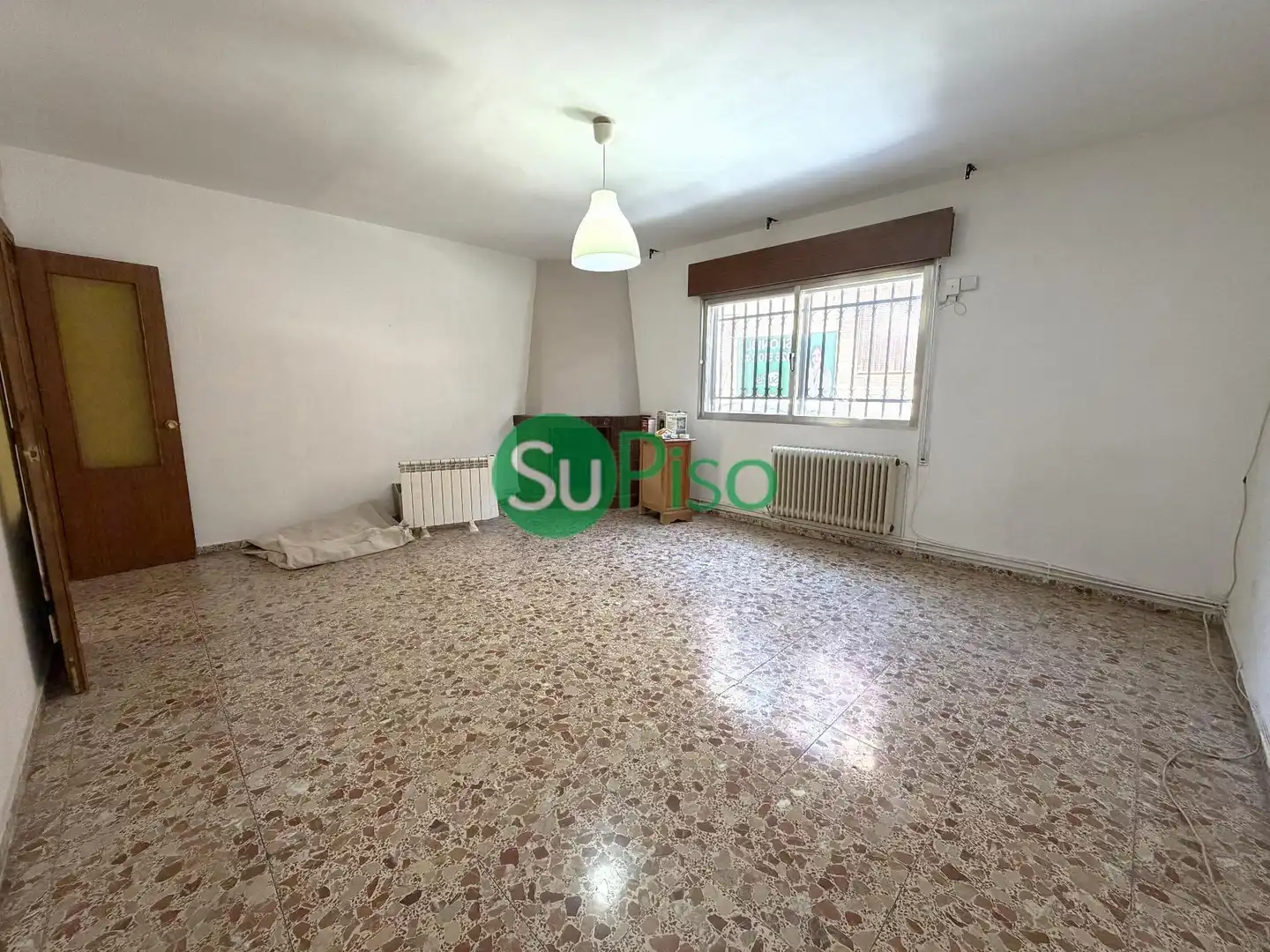 Adossat amb jardí en venda a Calle Castro Carpetano, imagen 4
