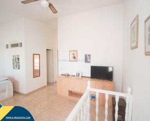 Sala d'estar de Casa o xalet en venda en Torrevieja amb Aire condicionat, Calefacció i Terrassa