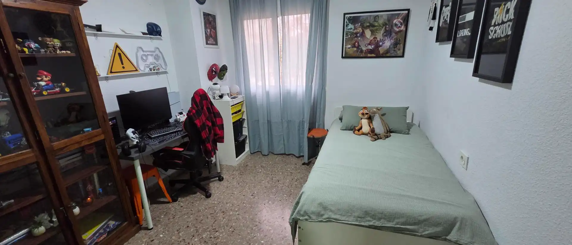 Habitación de Piso en venta en Valencia con Aire acondicionado, Trastero y Balcón