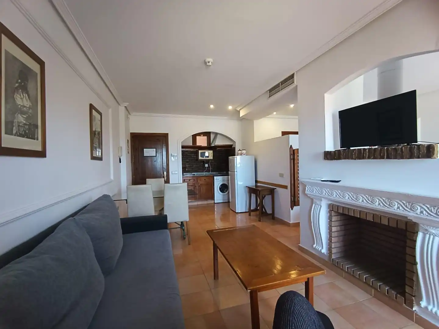 Living room of Study for sale in San Fernando  with Air Conditioner, Terrace and Furnished