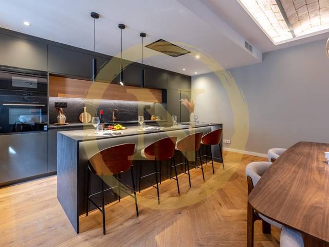 Piso en Venta en Calle Via Laietana en Sant Pere, Sta. Caterina i la Ribera