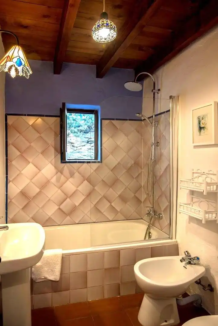 Baño de Casa o chalet en venta en La Taha con Jardín privado, Trastero y Piscina