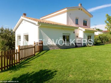 Casa con giardino in vendita a Carrer Sant Joan