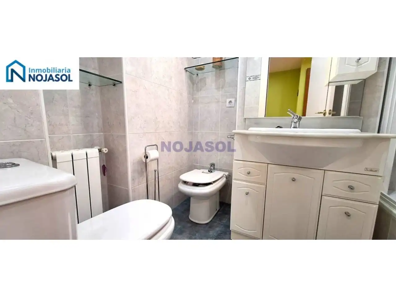Bany de Apartament en venda en Noja amb Calefacció, Terrassa i Traster