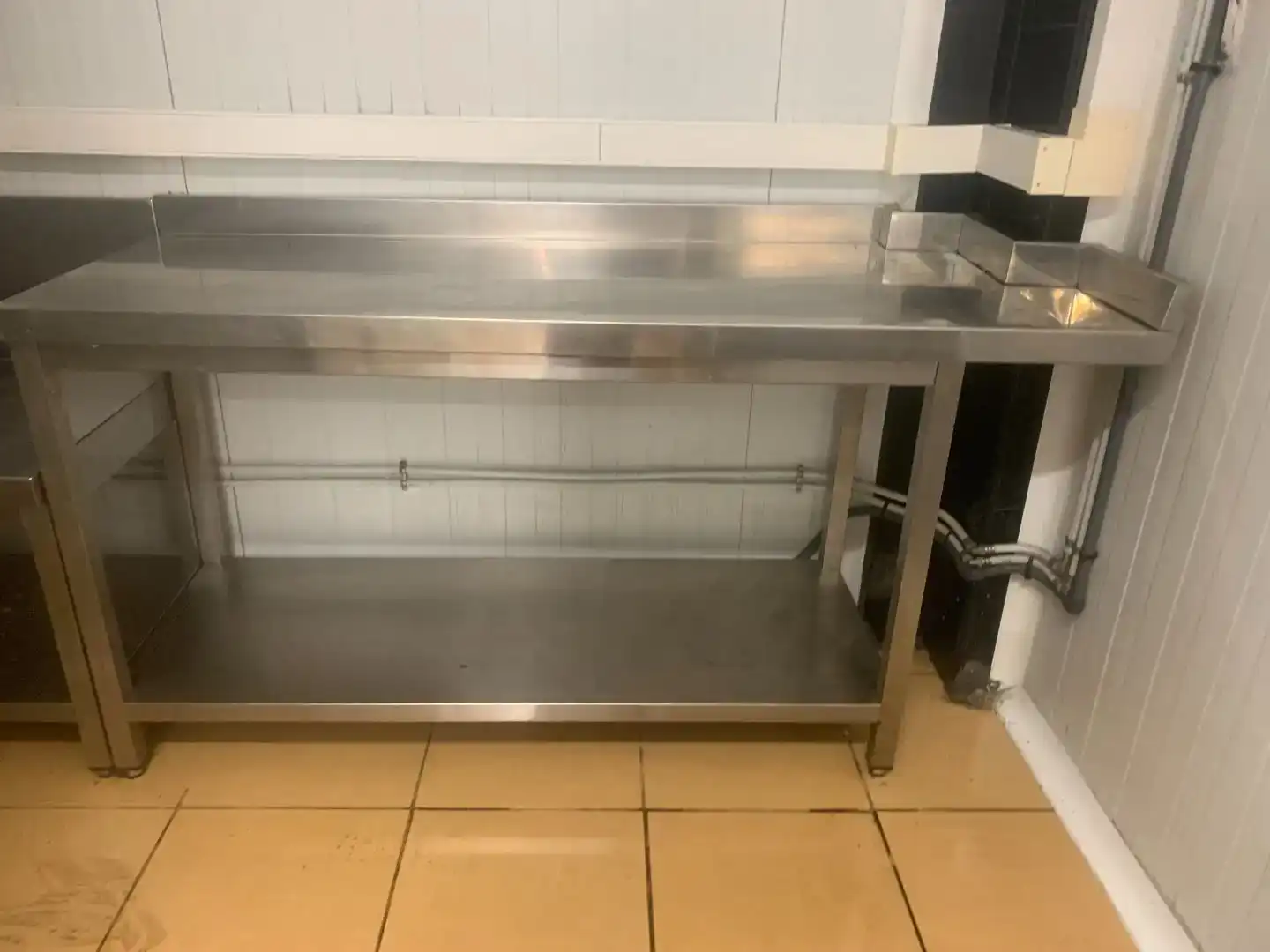 Küche von Fabrikhallen zur Miete in Bueu