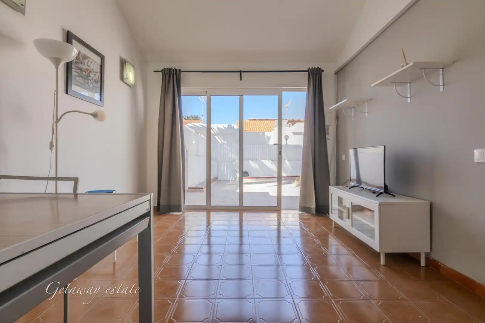 Apartamento de alquiler en San Bartolomé de Tirajana con Aire acondicionado, Jardín privado y Amueblado