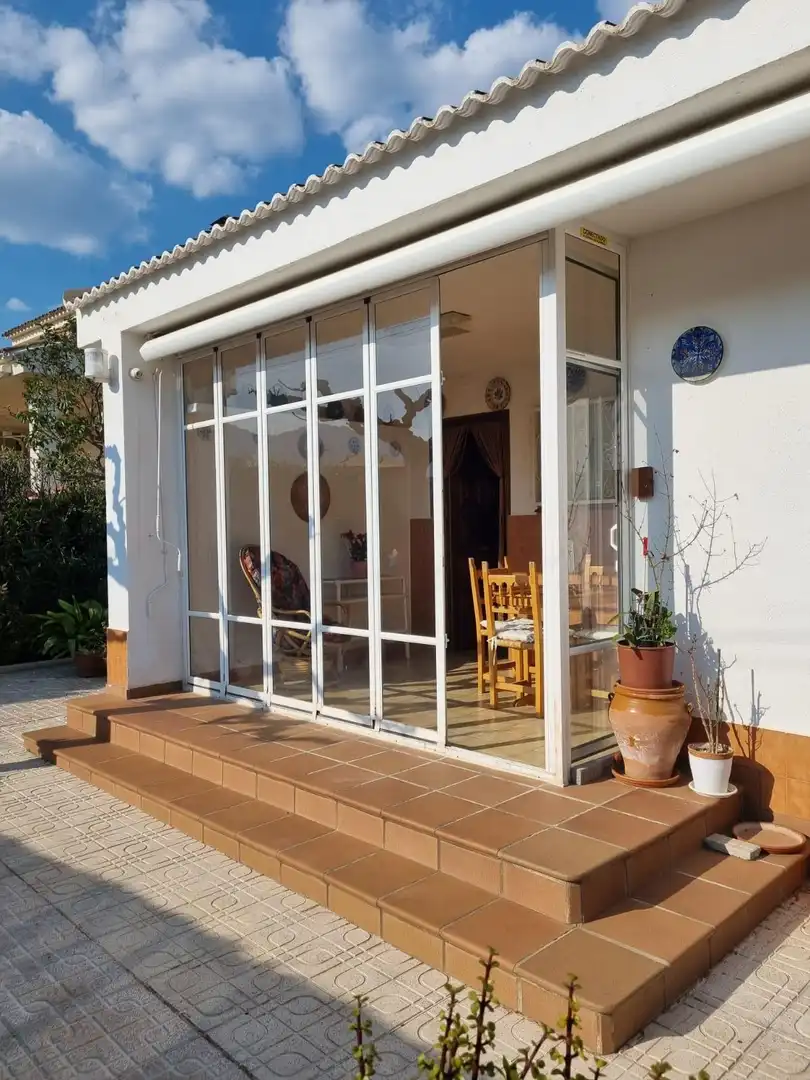 House with garden for sale in Miami Platja, imagen 2