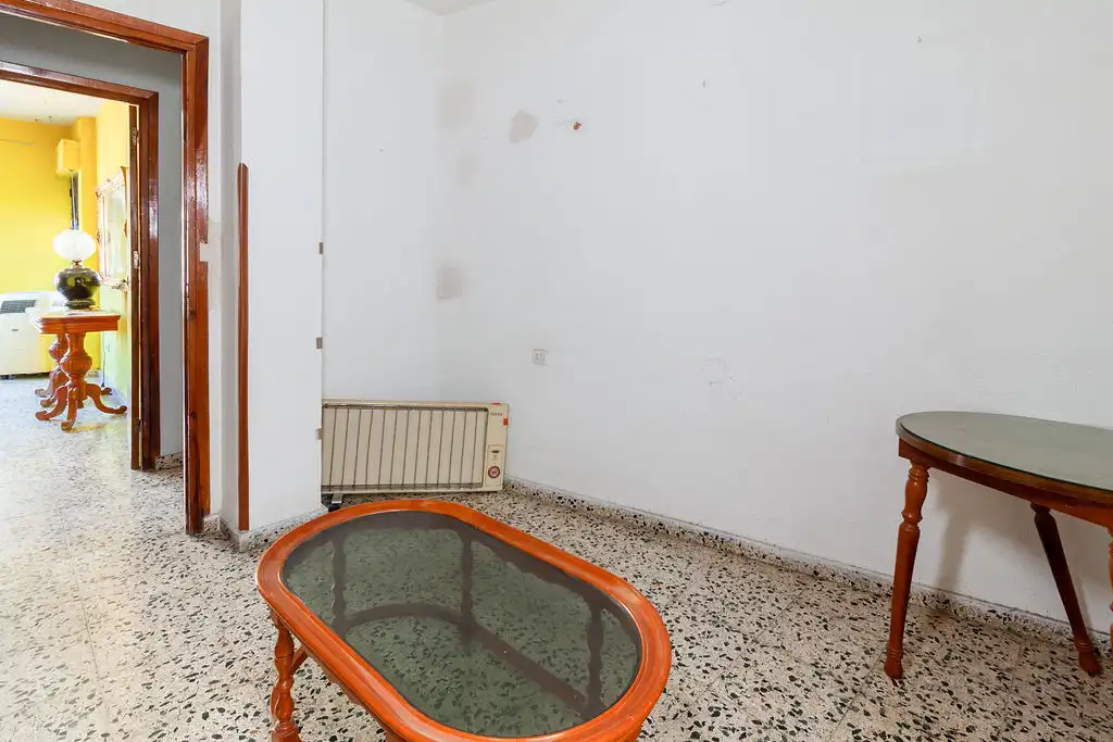 Piso en venta en Mengíbar con Balcón