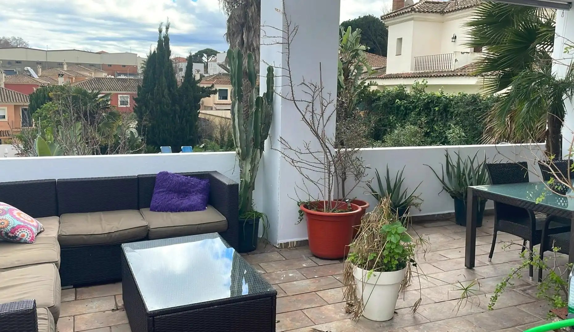 Terrasse von Haus oder Chalet zum Verkauf in Algeciras mit Klimaanlage, Heizung und Privatgarten