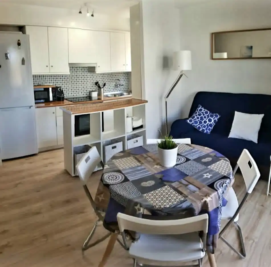 Sala d'estar de Pis en venda en Santa Pola amb Parquet, Terrassa i Moblat