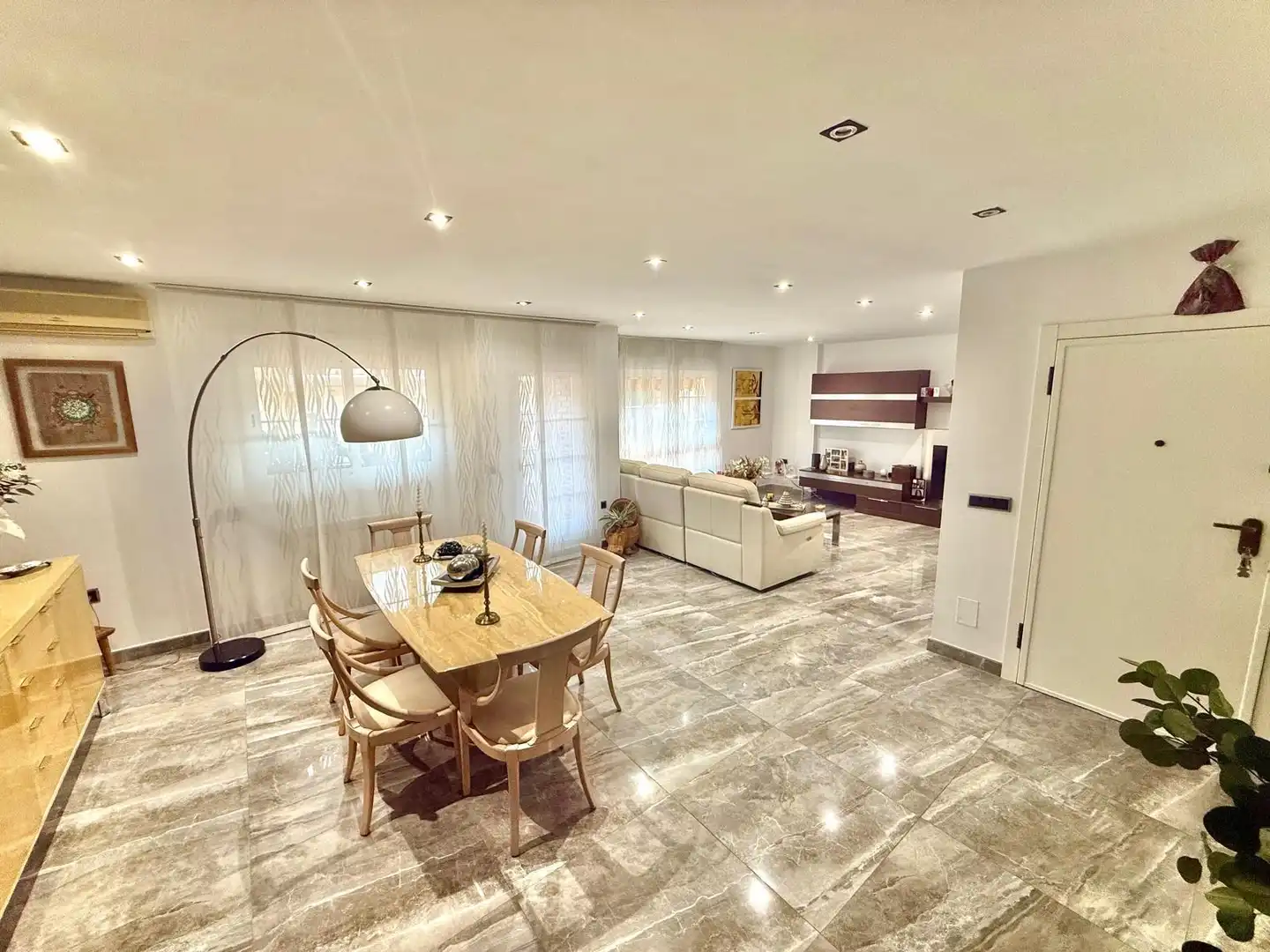 Sala de estar de Piso en venta en Valencia con Aire acondicionado, Trastero y Amueblado