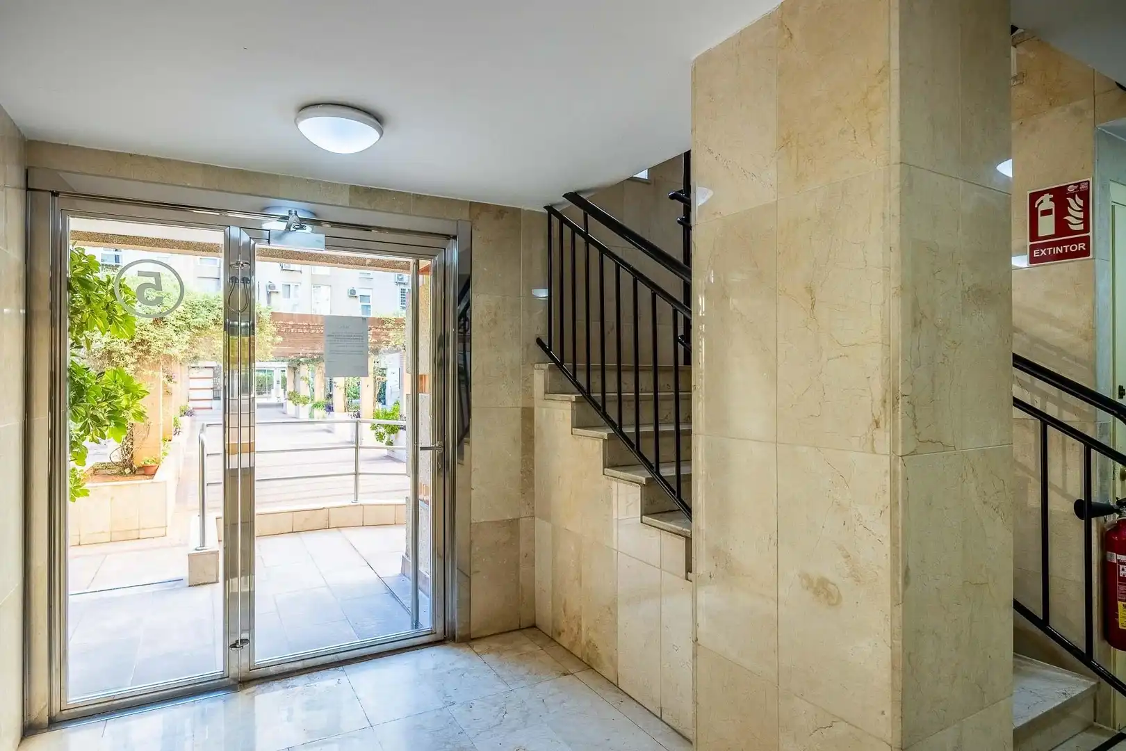 Flat for sale in Sevilla, Sevilla