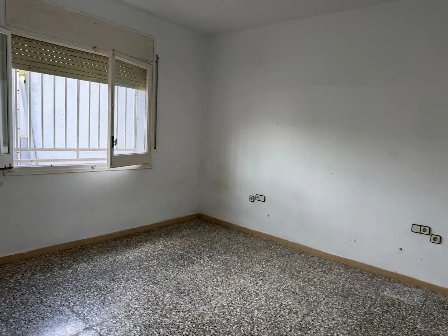 Dormitori de Casa o xalet en venda en Gavà amb Jardí privat