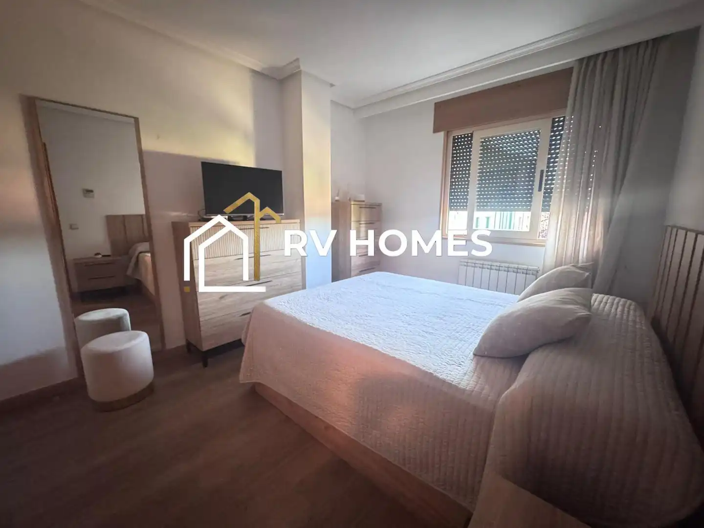 Habitación de Piso de alquiler en Cáceres con Aire acondicionado, Calefacción y Jardín privado