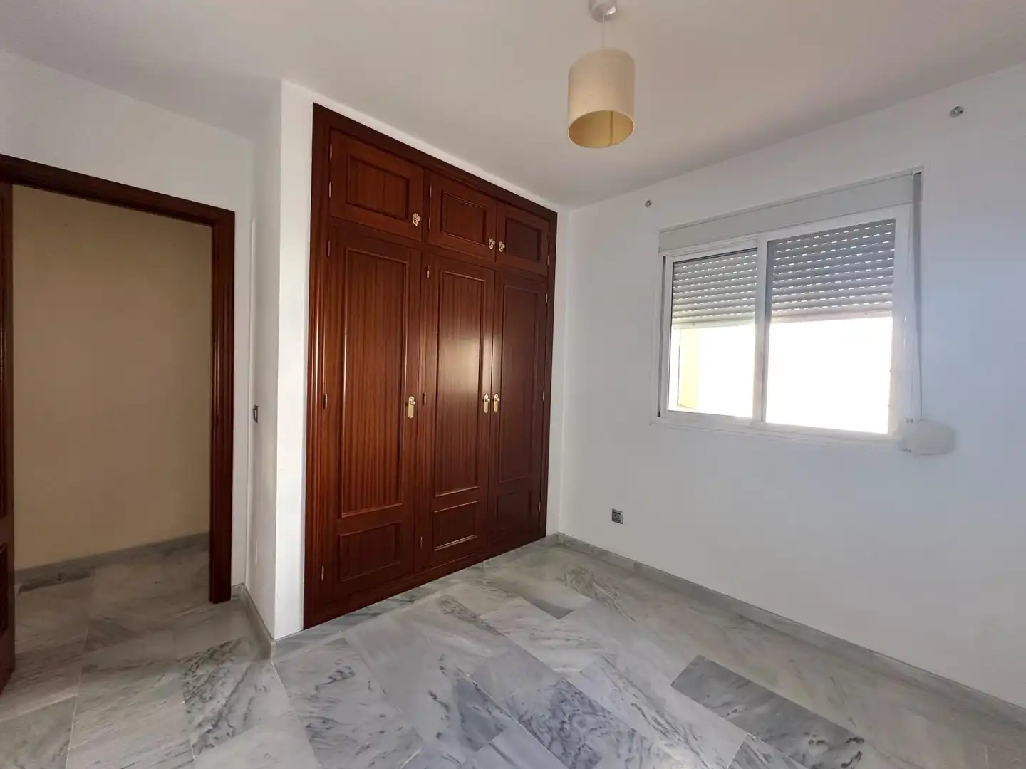 Bedroom of Flat for sale in Monda  with Air Conditioner, Balcony and Community pool