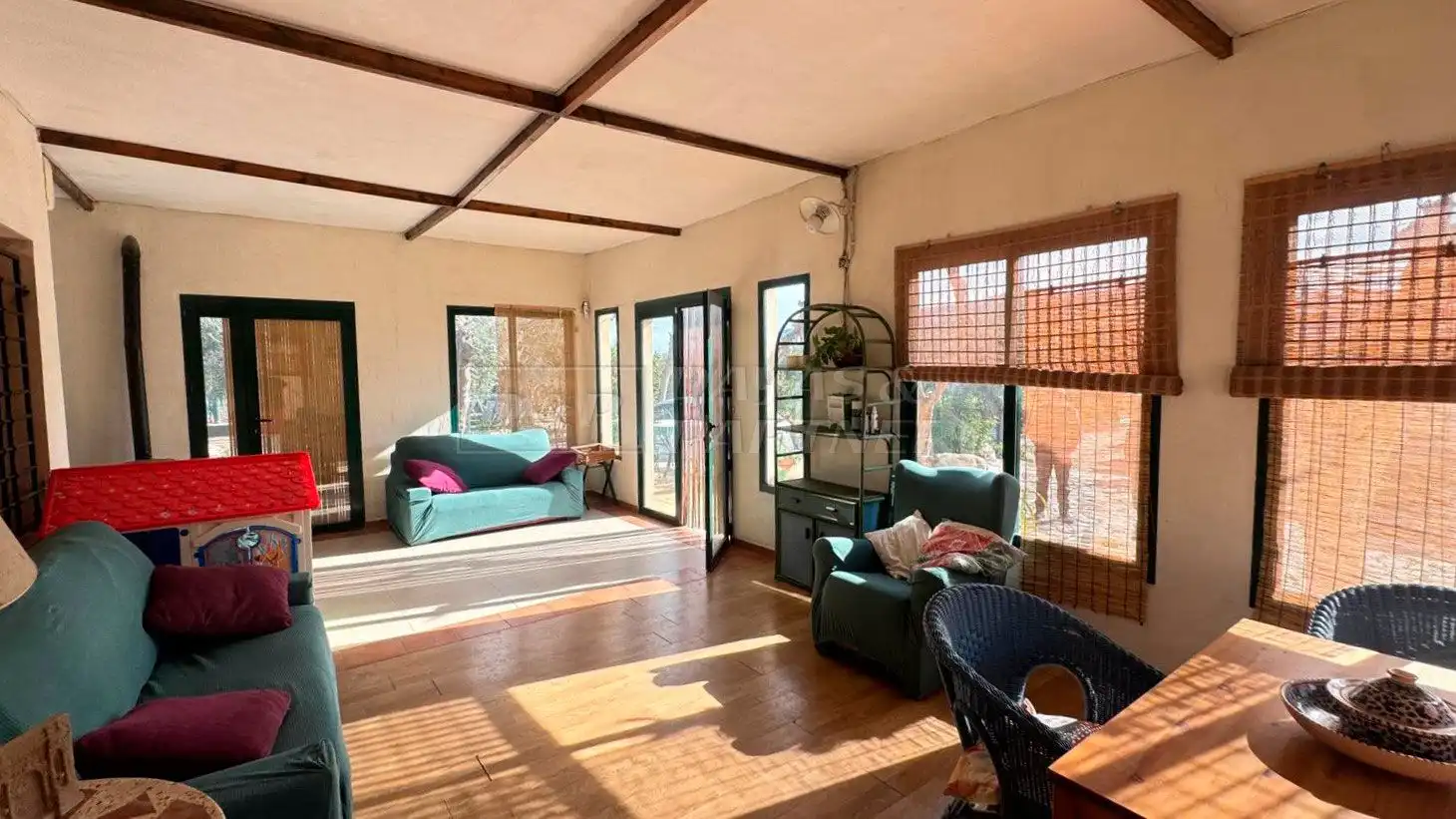 Sala de estar de Finca rústica de alquiler con opción a compra en Murcia con Aire acondicionado, Calefacción y Jardín privado