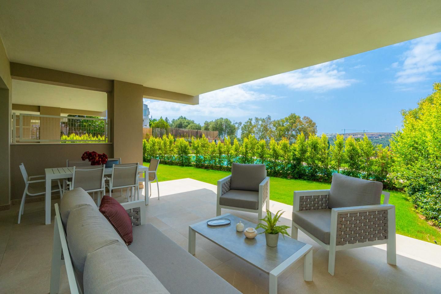 Terrassa de Apartament en venda en Estepona amb Aire condicionat, Calefacció i Jardí privat