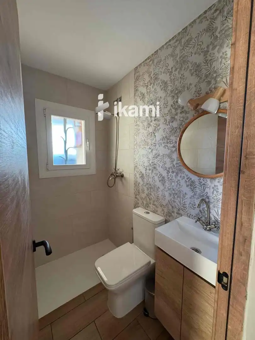 Bany de Casa o xalet en venda en Blanes amb Jardí privat, Terrassa i Traster