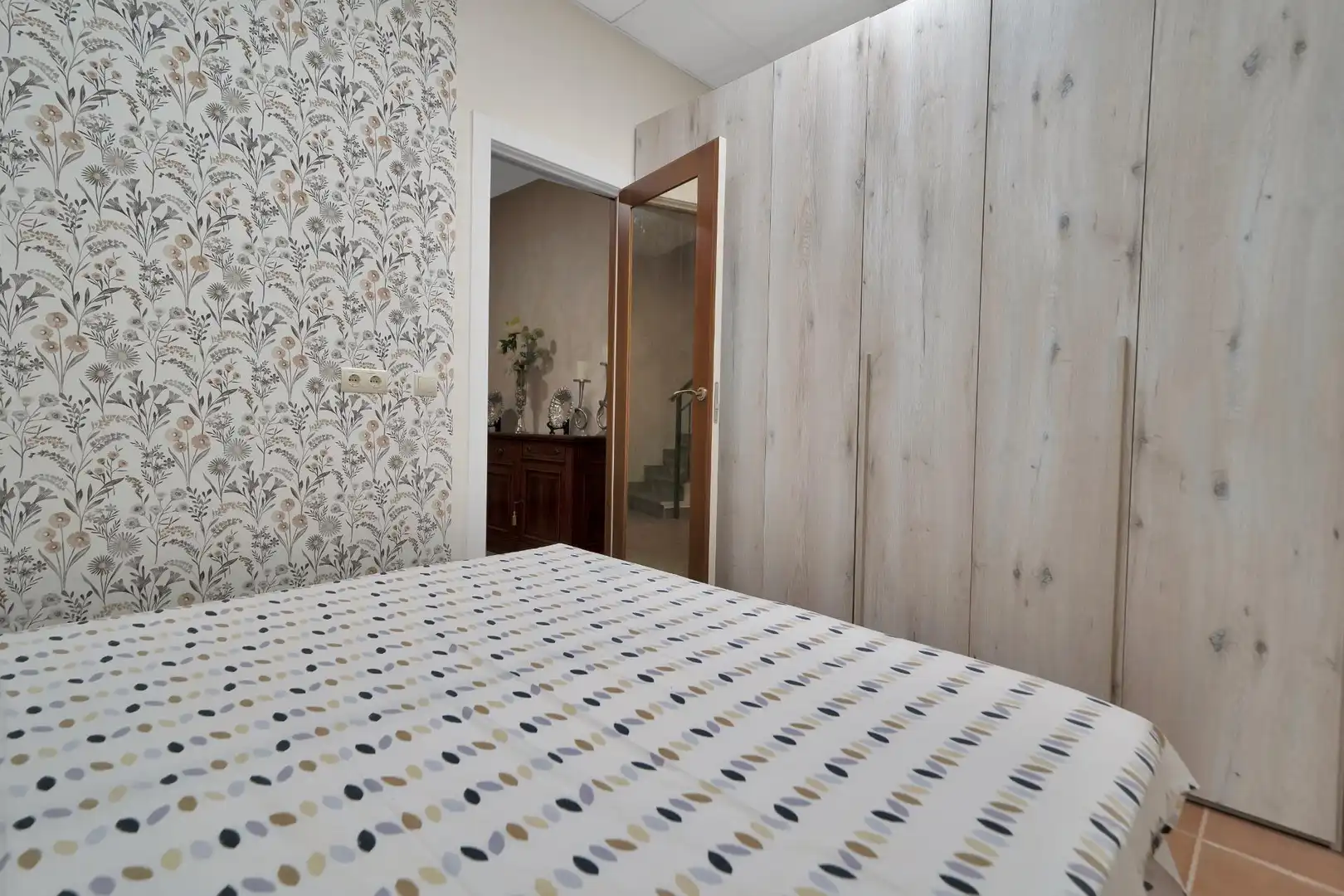 Dormitori de Casa adosada en venda en Fuengirola amb Aire condicionat, Calefacció i Jardí privat