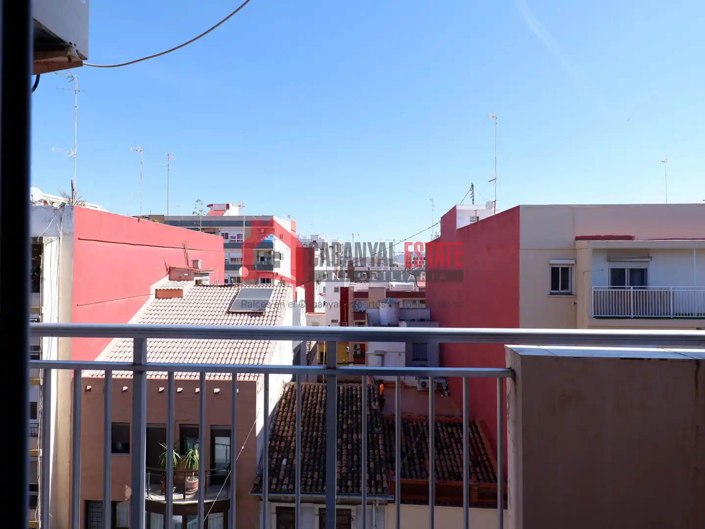 Vista exterior de Apartamento de alquiler en Valencia con Aire acondicionado, Amueblado y Balcón