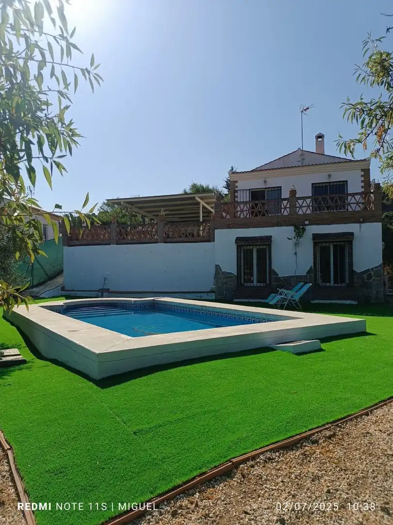 Casa rústica amb piscina en venda a a-7100